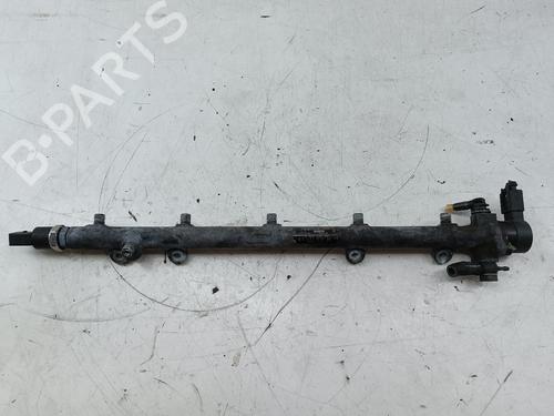 Used Injection rail Injection rail MERCEDES-BENZ C-CLASS (W202) C 200 D (202.120) (75 hp) 34524374 34524374