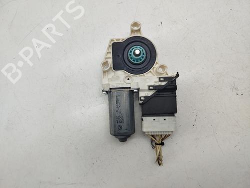 Used Left rear window motor Left rear window motor VW GOLF VI (5K1) 1.6 TDI (105 hp) 34604817 34604817