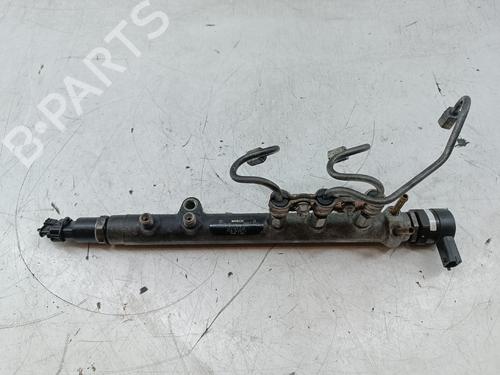 injection-rail-toyota-yaris-_p1_-1999-2000-2001-2002-2003-2004-2005-35738704 main image