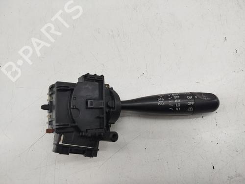 Used Switch Switch TOYOTA YARIS (_P1_) 1.4 D-4D (NLP10_, NLP10R) (75 hp) 35739589 35739589