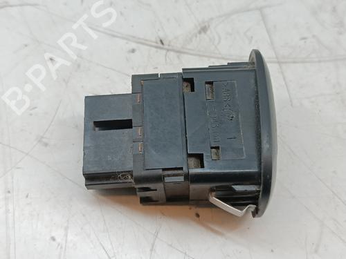Used Right front window switch Right front window switch PEUGEOT 406 Break (8E/F) [1996-2004] 35784392 35784392