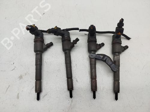 Spreder / Dyse Spreder / Dyse OPEL ASTRA H Estate (A04) 1.3 CDTI (L35) (90 hp) 35784400 35784400