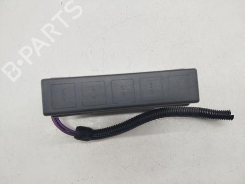Caixa de fusíveis Caixa de fusíveis OPEL CORSA B (S93) 1.5 TD (F08, F68, M68) (67 hp) 35786283 35786283