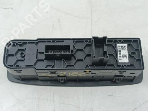 Used Left front window switch Left front window switch RENAULT MEGANE IV Grandtour (K9A/M/N_) 1.5 dCi 110 (110 hp) 35814268 35814268