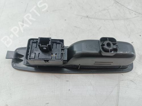 Venstre bagtil elrude kontakt Venstre bagtil elrude kontakt RENAULT MEGANE IV Grandtour (K9A/M/N_) 1.5 dCi 110 (110 hp) 35814273 35814273