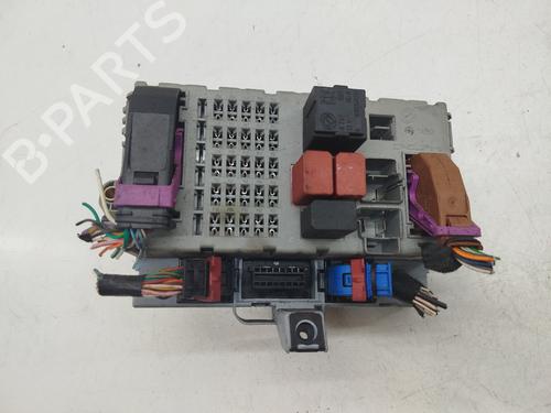 Used Fuse box Fuse box FIAT PUNTO (188_) 1.2 16V 80 (188.233, .235, .253, .255, .333, .353, .639,... (80 hp) 35958554 35958554