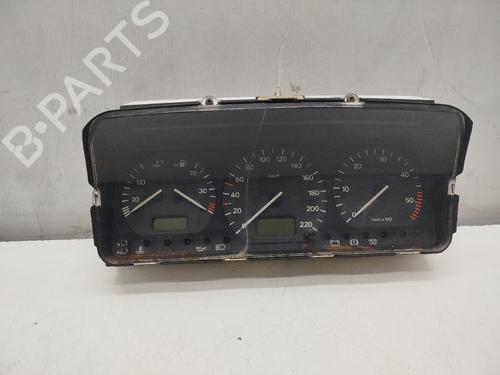 Używane Zestaw wskaźników / Licznik Zestaw wskaźników / Licznik VW PASSAT B3/B4 (3A2, 35I) 1.9 TDI (110 hp) 35995852 35995852