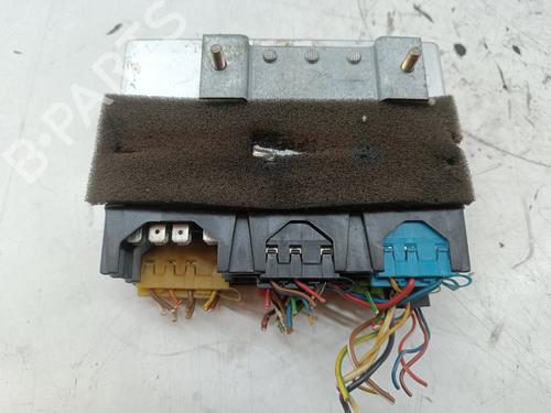 Used Switch Switch AUDI A8 D2 (4D2, 4D8) 2.5 TDI (150 hp) 36016567 36016567
