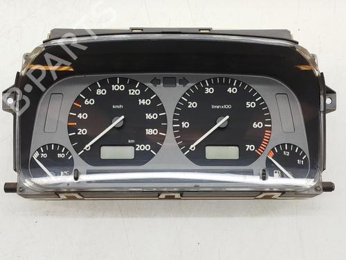 Used Instrument cluster Instrument cluster VW GOLF III (1H1) 1.4 (60 hp) 36016599 36016599