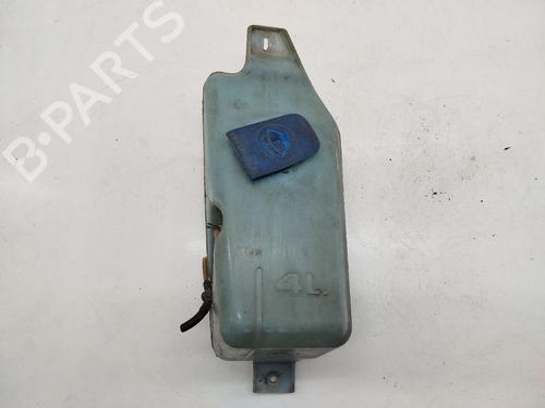 Used Windscreen washer tank Windscreen washer tank VW POLO Hatchback Van (86CF) 1.0 (45 hp) 36025657 36025657