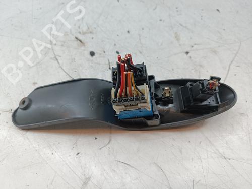 Used Left front window switch Left front window switch LANCIA Y (840_) 1.2 16V (840AG1A) (80 hp) 36041630 36041630