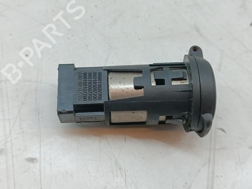 Used Electronic module Electronic module PEUGEOT 3008 II SUV (MC_, MR_, MJ_, M4_) 1.2 THP/ PureTech 130 (MRHNSM, MRHNSU, MRHNSJ, MRHNYW,... (131 hp) 36045602 36045602