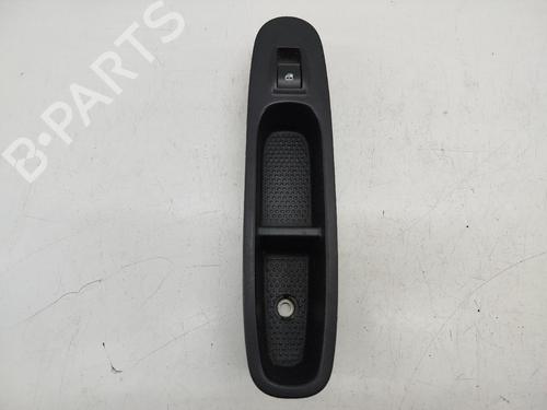 Used Right front window switch Right front window switch FIAT GRANDE PUNTO (199_) 1.3 D Multijet (84 hp) 36167658 36167658