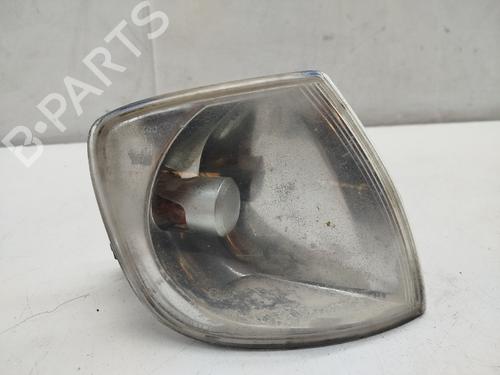Intermitente delantero derecho Intermitente delantero derecho VW POLO (6N2) 1.0 (50 hp) 36871101 36871101