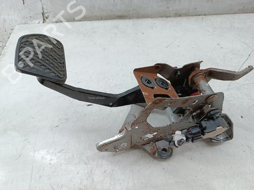 Used Pedal Pedal 36871319 36871319
