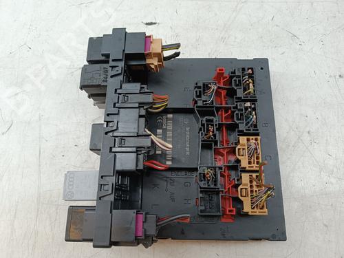 Used Fuse box Fuse box 36871341 36871341