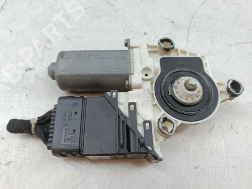 Used Right rear window motor Right rear window motor VW GOLF IV (1J1) 1.4 16V (75 hp) 36916502 36916502