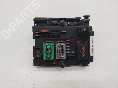 fuse-box-peugeot-307-break-3e-2002-2003-2004-2005-2006-2007-2008-2009-37000244 main image