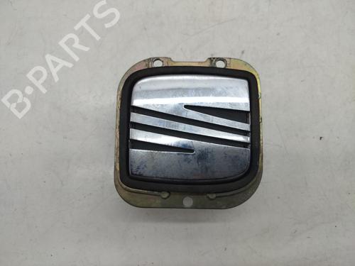 Used Tailgate handle Tailgate handle 37000379 37000379