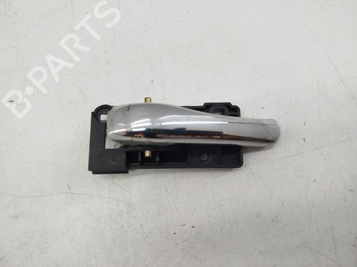 Used Front left interior door handle Front left interior door handle 37201026 37201026