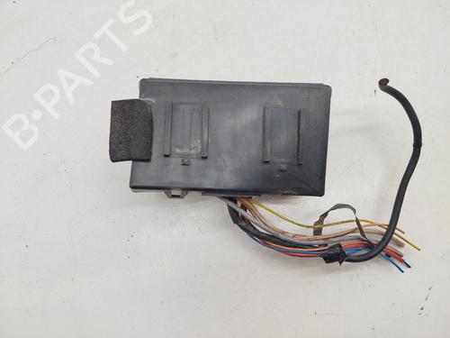 Used Fuse box Fuse box 37401164 37401164