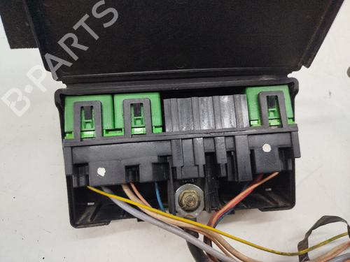 Fuse box PEUGEOT 307 Break (3E) 1.4 HDi | BP37401164E1 - Image 2