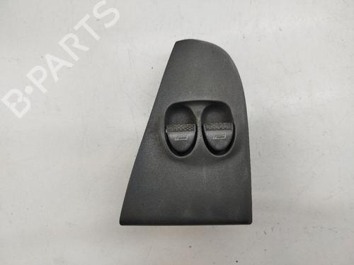 Mando elevalunas delantero izquierdo Mando elevalunas delantero izquierdo FIAT BRAVO I (182_) 1.4 (182.AA) (80 hp) 37406189 37406189