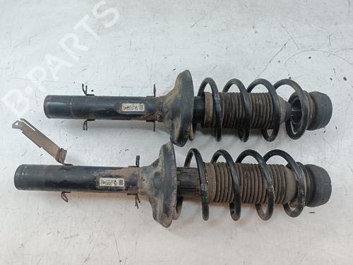 Used Right front shock absorber Right front shock absorber VW GOLF IV (1J1) 1.4 16V (75 hp) 37444073 37444073