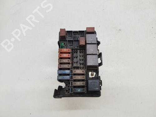 Used Fuse box Fuse box 37495528 37495528