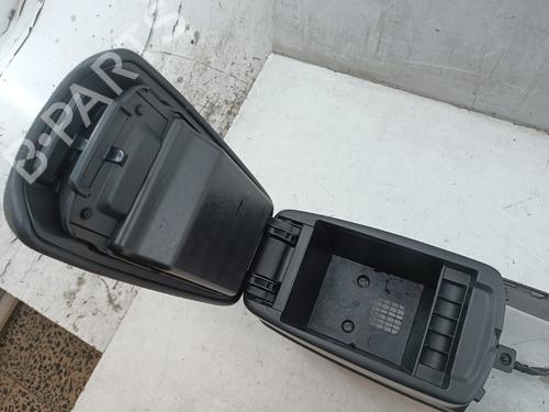 Armrest / Center console MAZDA 6 Saloon (GG) 2.0 DI (GG14) | BP37582720I20 - Image 9