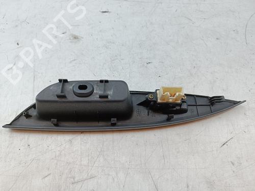 Used Right rear window switch Right rear window switch 37611250 37611250