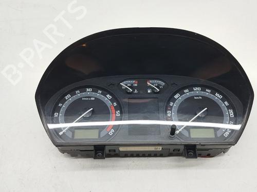 Used Instrument cluster Instrument cluster SKODA FABIA I Combi (6Y5) 1.4 TDI (75 hp) 37645648 37645648