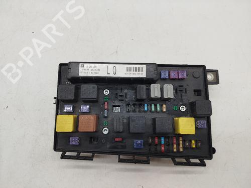 fuse-box-opel-astra-h-a04-2004-2005-2006-2007-2008-2009-2010-2011-2012-2013-2014-37645657 main image
