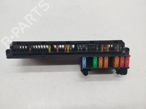 fuse-box-bmw-5-touring-e61-2004-2005-2006-2007-2008-2009-2010-37692918 main image