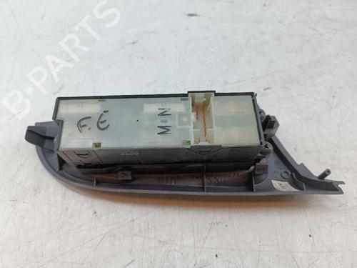 left-front-window-switch-nissan-almera-ii-n16-2000-37699047 main image