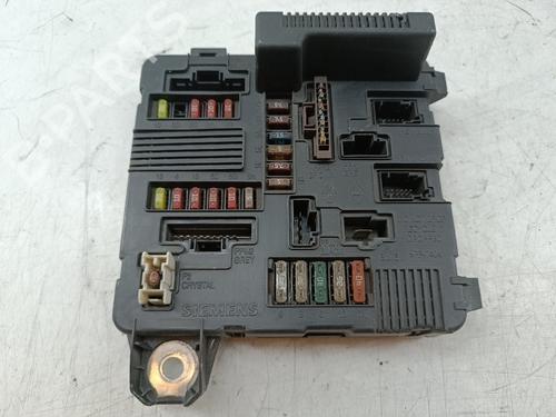 Fuse box RENAULT SCÉNIC II (JM0/1_) 1.5 dCi (JM0F) | BP37701225E1 - Image 5