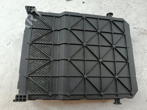 Used Fuse box Fuse box 37720869 37720869