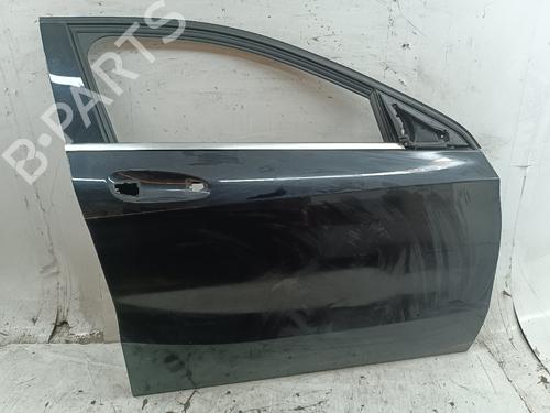 Used Right front door Right front door 37793808 37793808