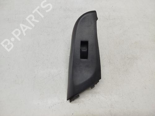 Used Right front window switch Right front window switch 37793813 37793813