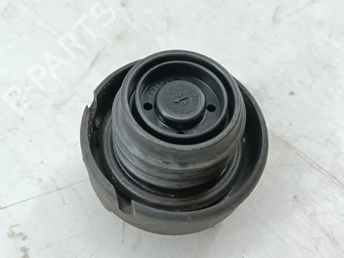 Used Fuel cap Fuel cap 38001558 38001558