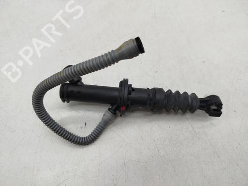 Used Clutch slave cylinder Clutch slave cylinder 38048982 38048982