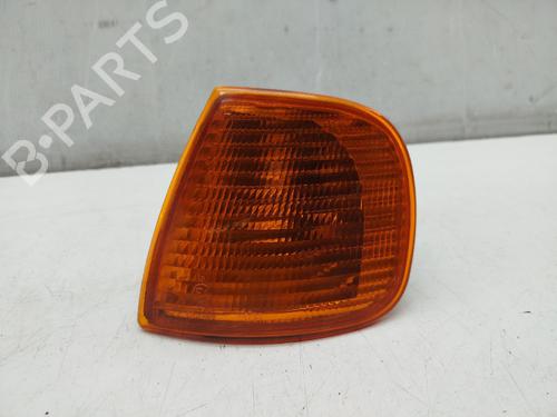 Used Left front indicator Left front indicator 38049013 38049013