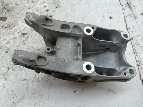 Used Engine mount Engine mount 38053422 38053422