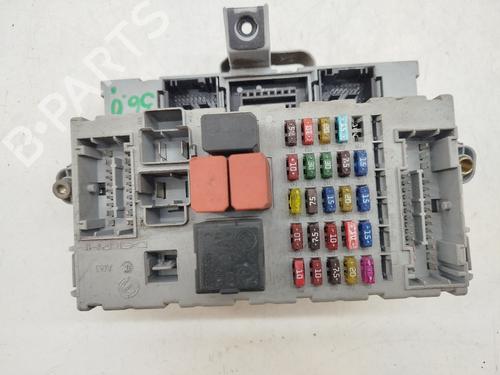 Used Fuse box Fuse box 38071665 38071665