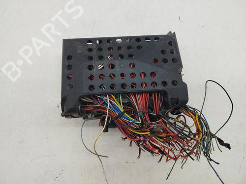 Used Fuse box Fuse box 38412912 38412912