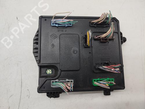 Used Fuse box Fuse box 38714751 38714751