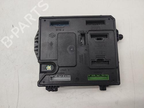 Used Fuse box Fuse box 38939228 38939228
