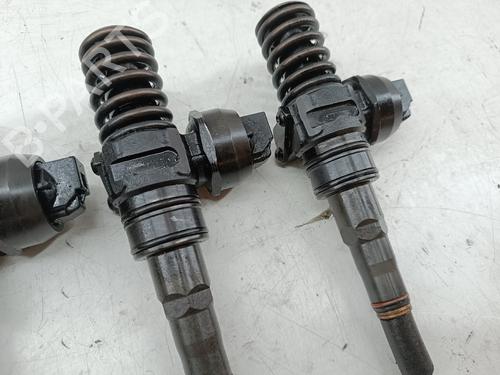 Injector AUDI A3 (8P1) 1.9 TDI | BP38959059M100 - Image 2