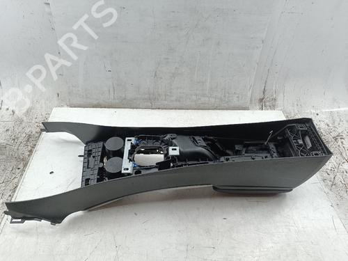 Used Armrest / Center console Armrest / Center console 39148976 39148976