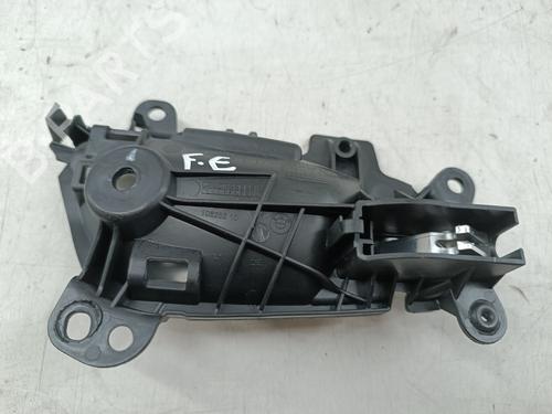 Used Front left interior door handle Front left interior door handle 39148992 39148992